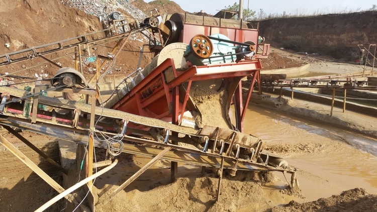 文昌钛矿区引进洗砂回收一体机实现尾矿干堆
